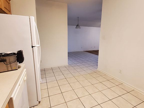 5th image of 3801 Littleleaf Ct #A