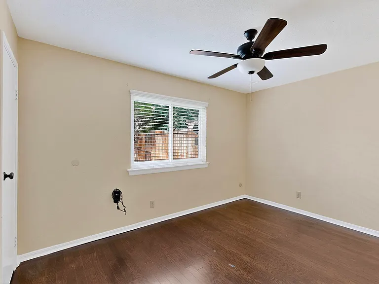 936 Sugarberry Dr — Photo 20