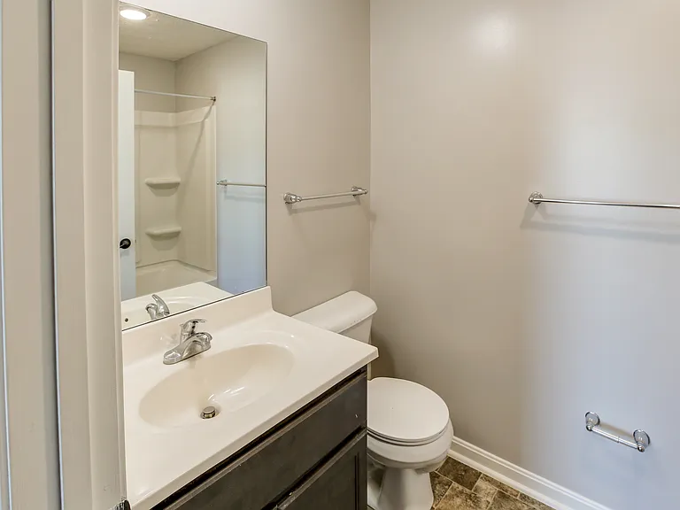 Shelby Oaks Apartments — Photo 40