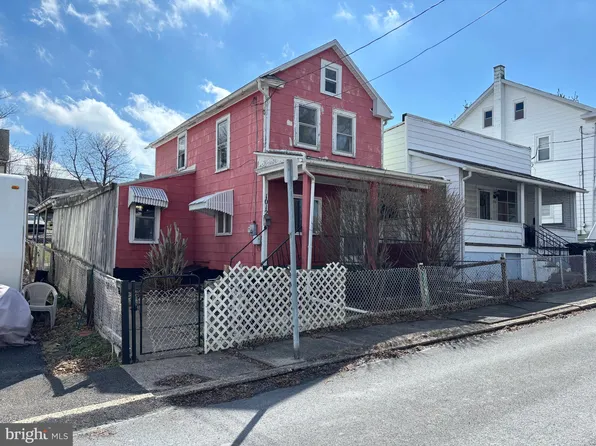 1012 W Willow St, Coal Township, PA 17866