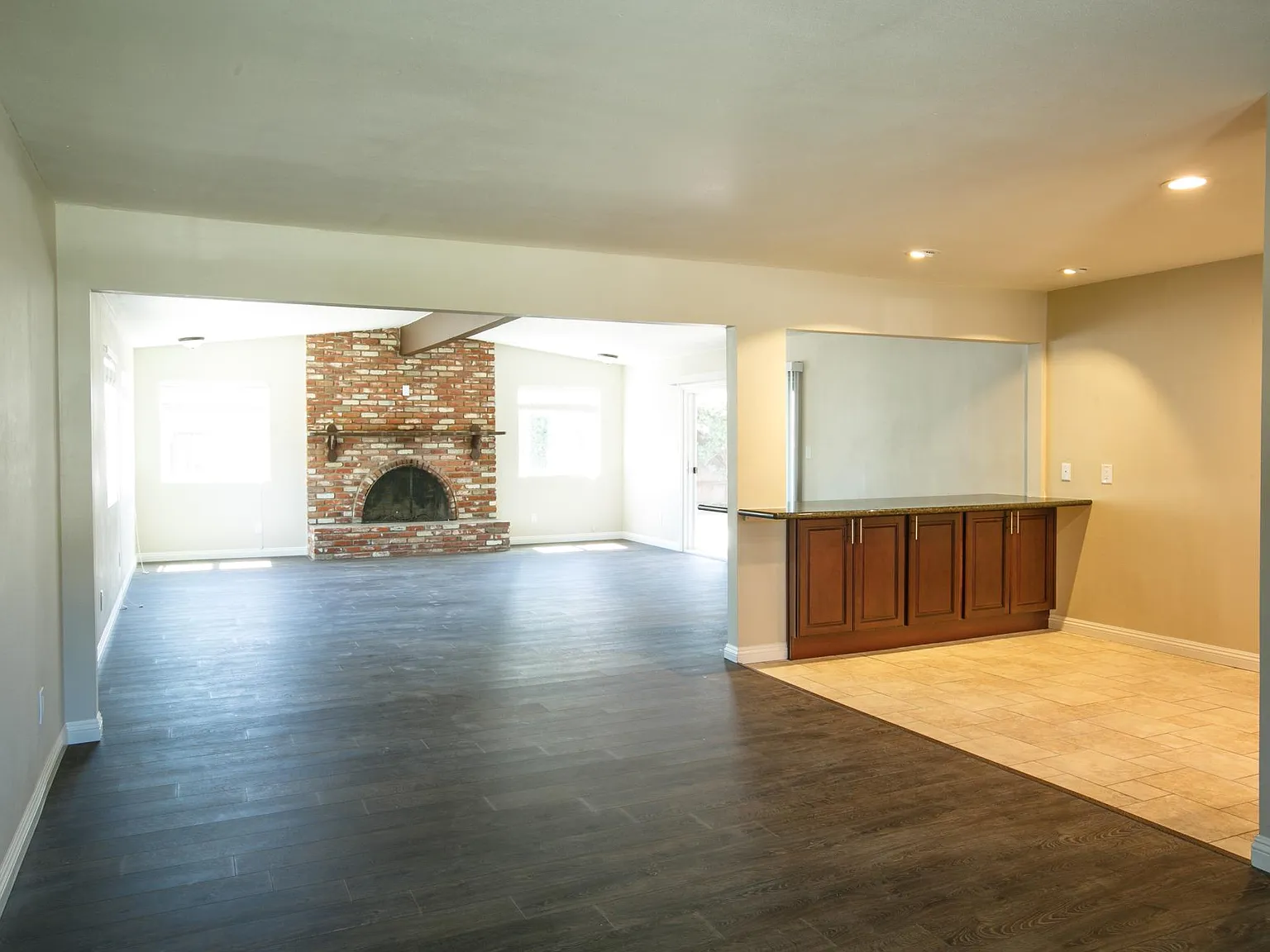 3 bed, 1568 sqft, $4,900 — Photo 4