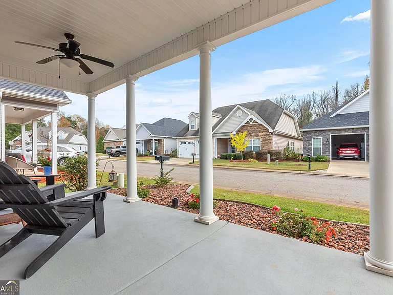 161 Fairway Oaks Dr — Photo 3