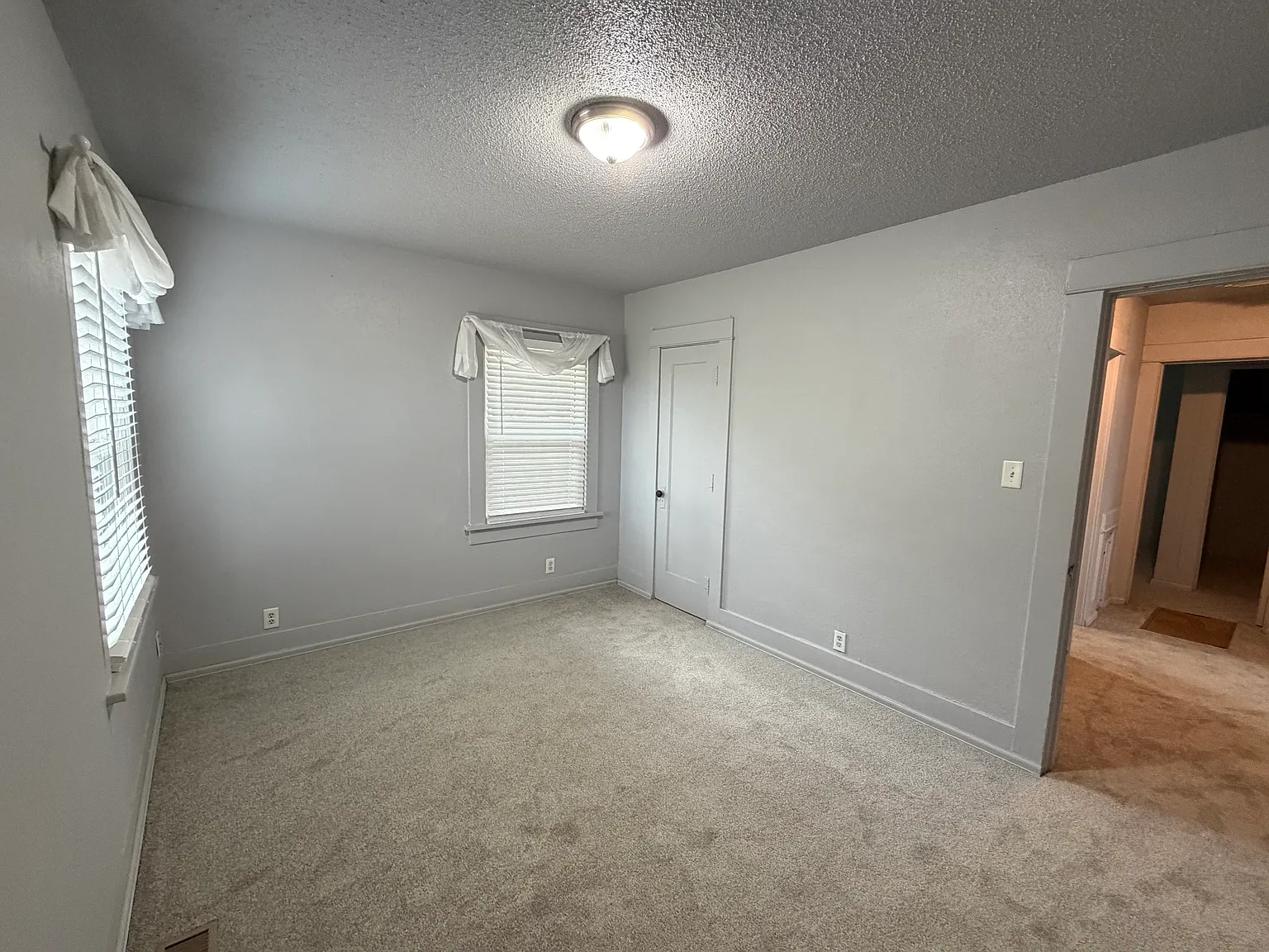 2 bed, 820 sqft, $1,375 — Photo 4