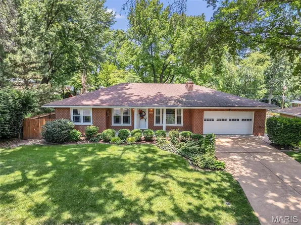 1365 Saint Joseph St, Florissant, MO 63033