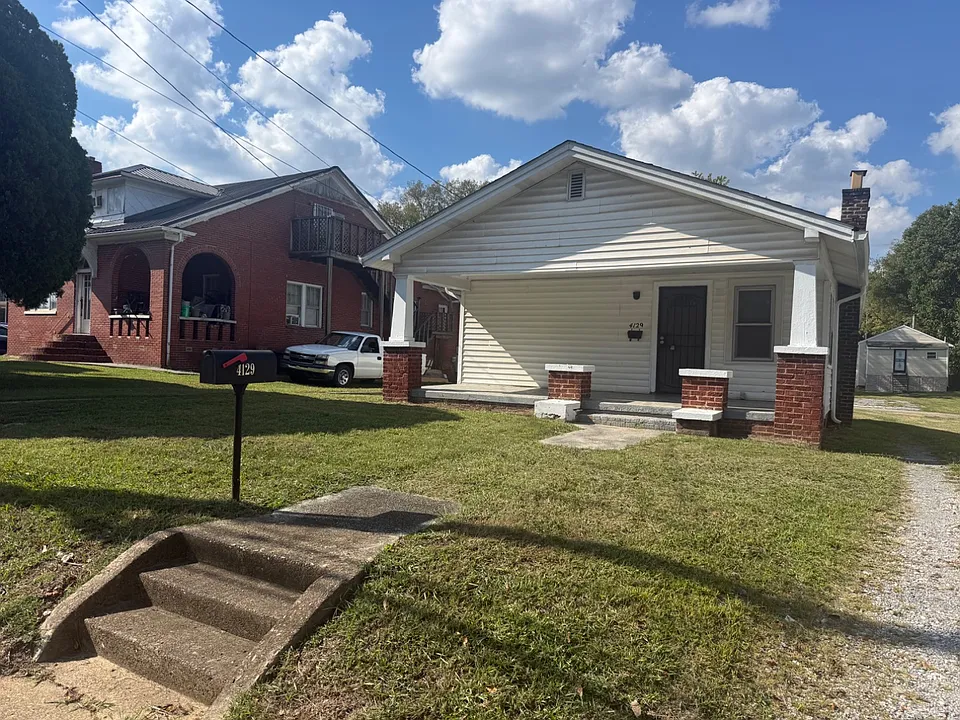 4129 Holston Dr