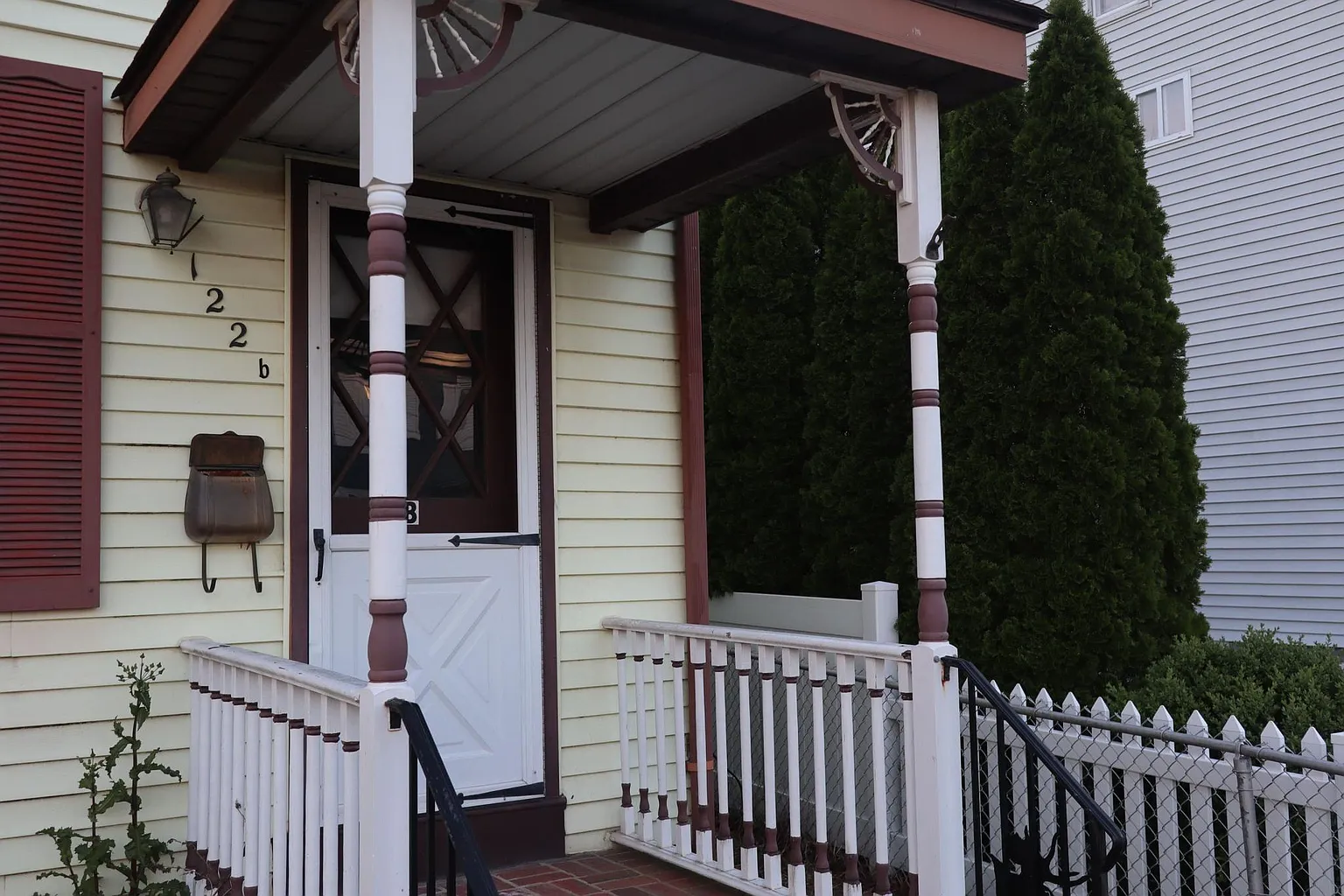122 Spring Garden St #B photo 1