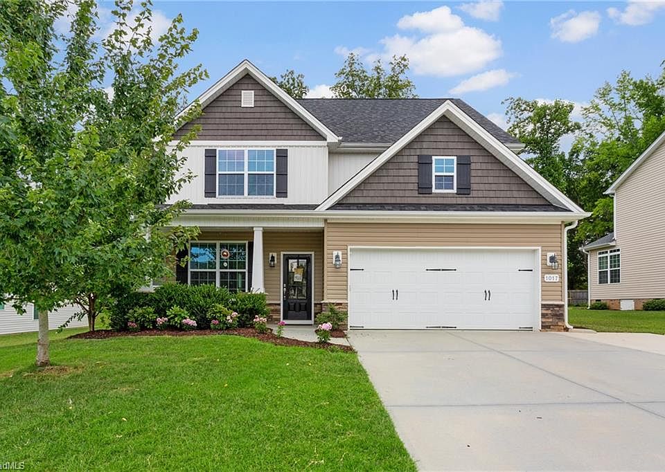 1st image of 1017 Wisteria Dr
