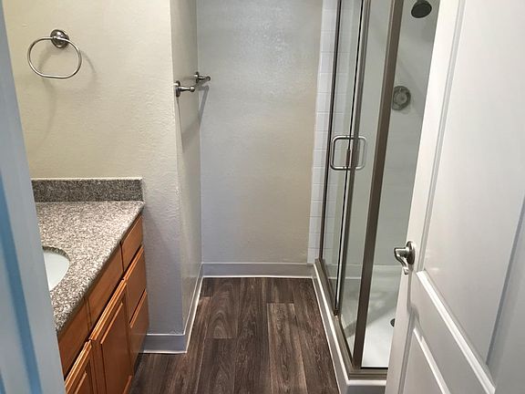 5th image of 3779 Blackford Ave APT 20