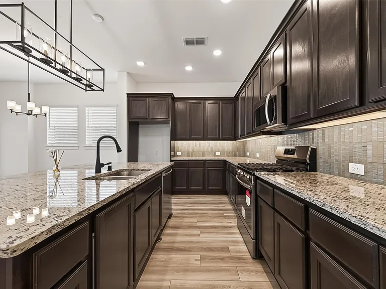 234 Amaranth Way — Photo 19