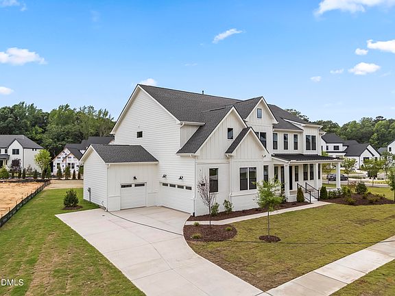 2nd image of 3129 Westonview Ct