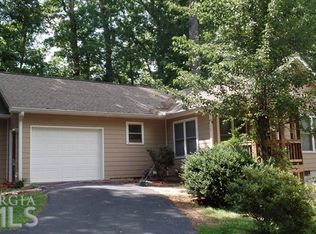 75 Fellowship Ln, Tiger, GA 30576