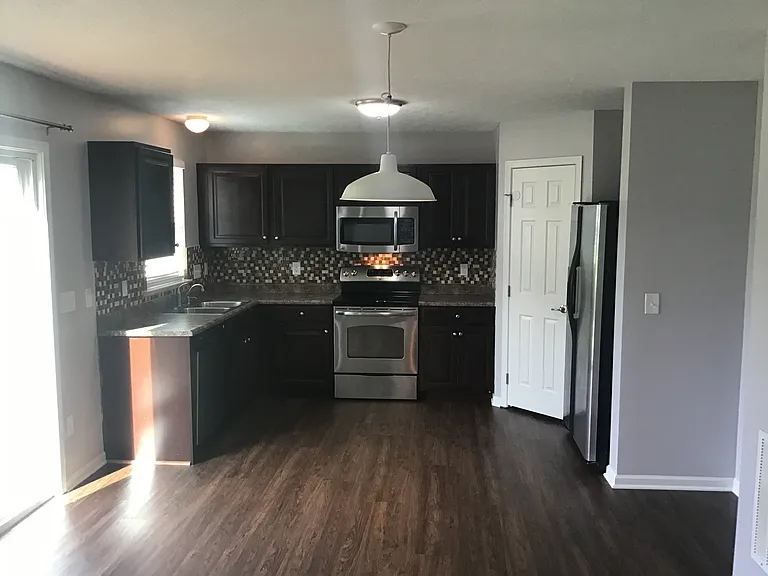 1141 Promenade Dr — Photo 4