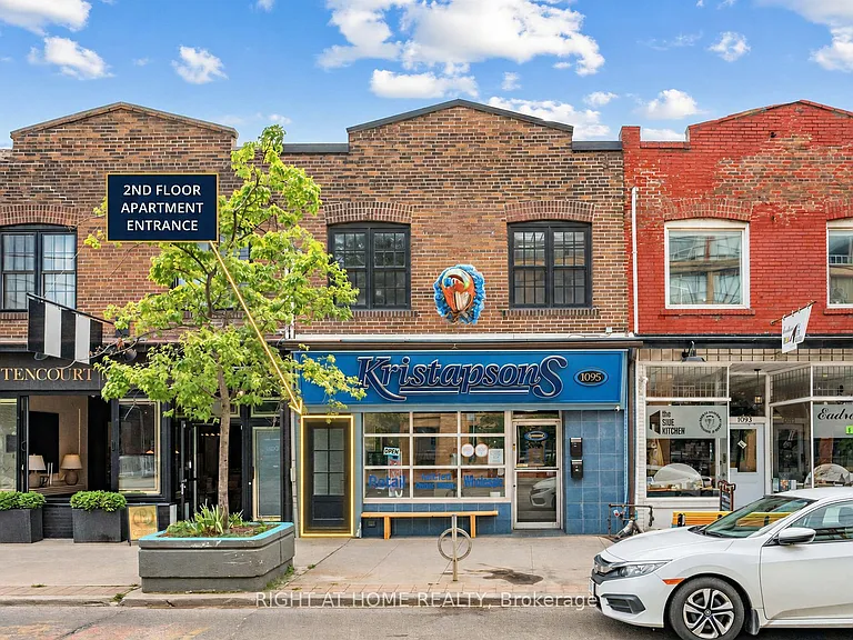 1095 Queen St E #2 — Photo 1