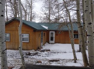 15 Pine St, Centennial, WY 82055