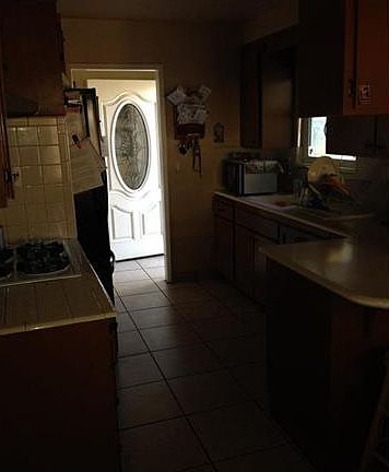3rd image of 11227 Greenwood Way