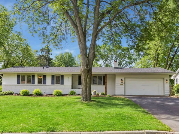 4117 Poplar Bridge Rd, Bloomington, MN 55437