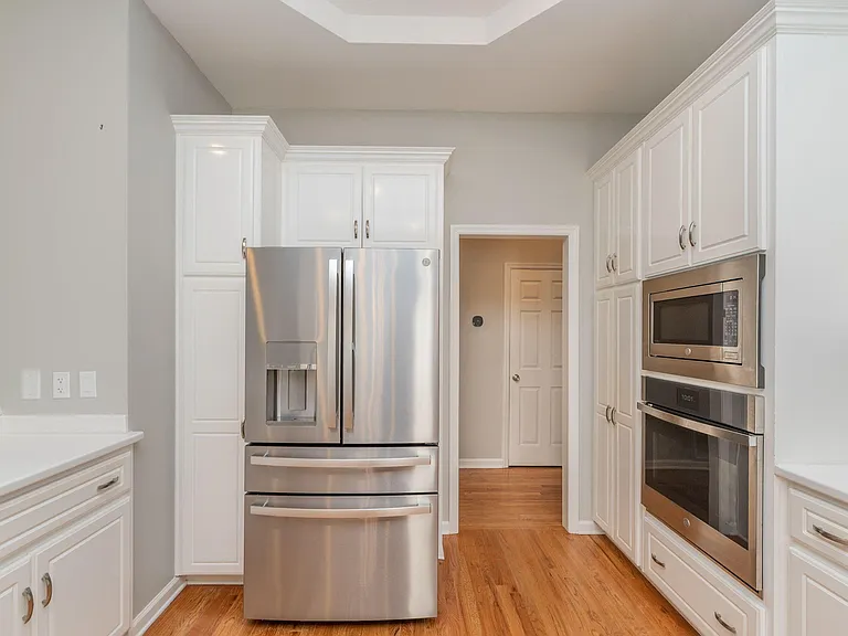 3169 Glenview Dr — Photo 20