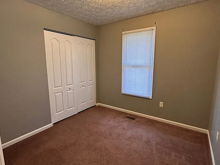 Kenna Ln — Photo 9