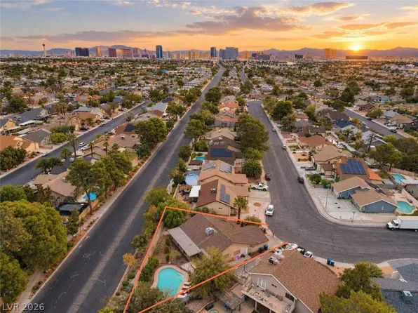6672 Peachtree Ln, Las Vegas, NV 89103