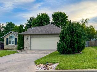 3601 N 28th St, Ozark, MO 65721