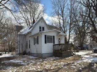 207 S Knox St, Oneida, IL 61467