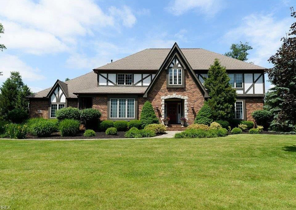 1st image of 7659 N Mannheim Ct