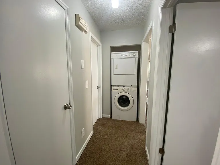 195 N Etowah Dr #2 — Photo 6
