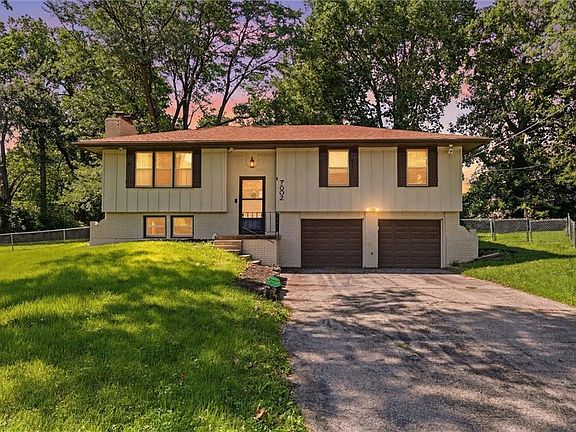 2nd image of 7502 Donal Ave