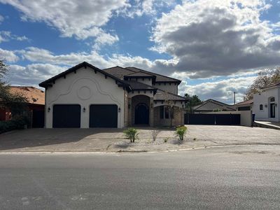 303 Lake Como Rd, Laredo, TX, 78041