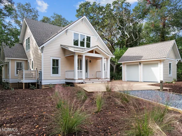 122 N Bald Head Wynd, Bald Head Island, NC 28461