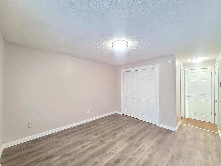 Horizon Apartments — Photo 11