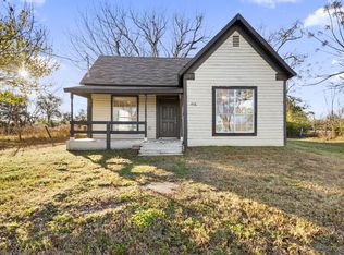 202 S Dunbar Ln, Emory, TX 75440