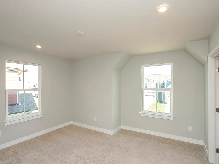 103 Great Falls Ct — Photo 29