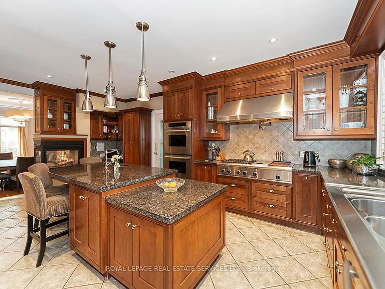 52 Herne Hl — Photo 11