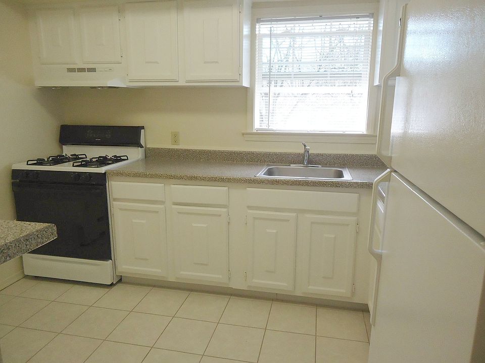 1st image of 12 Kensington Cir APT H