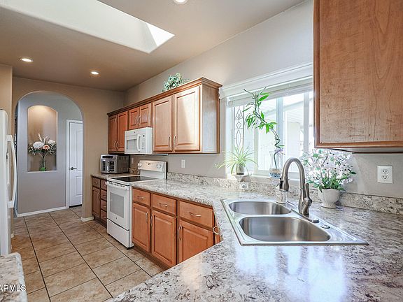 2nd image of 17200 W Bell Rd Lot 873