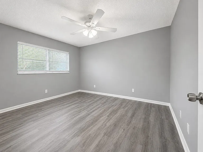 3509 SE 15th Pl — Photo 12