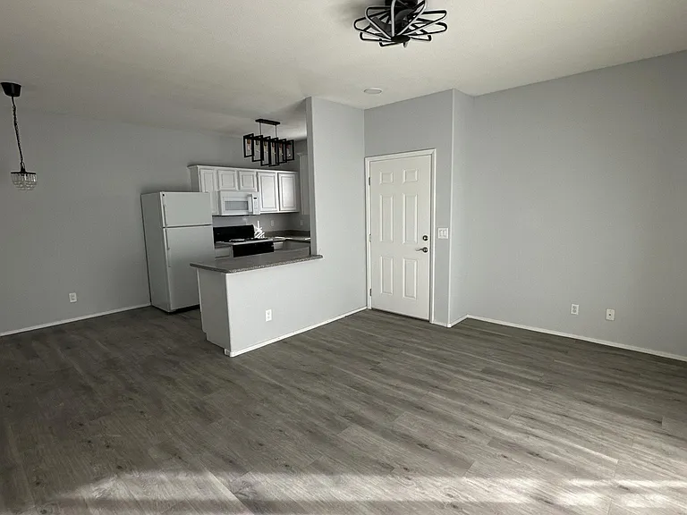 5655 E Sahara Ave #2055 — Photo 3