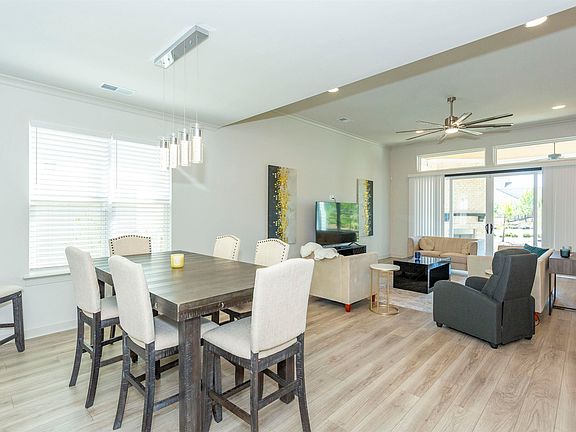 5th image of 4112 Olivia Rd