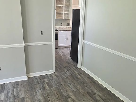 3rd image of 633 Chapelwood Dr