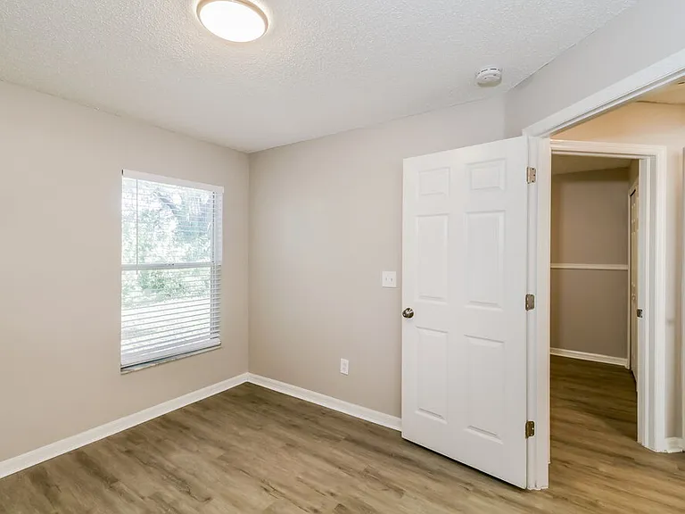 22501 Crows Nest Ct — Photo 16