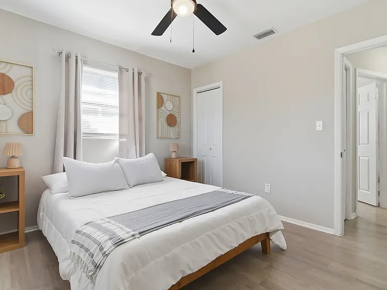 305 N Conrad Ave — Photo 29
