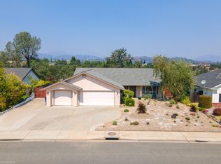 3564 Sunglow Dr, Redding, CA 96001
