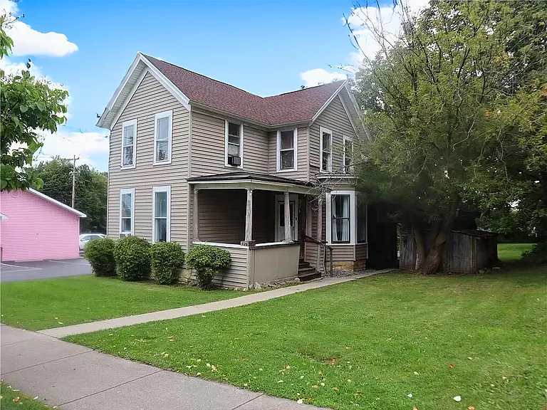 426 Coffeen St #2 — Photo 21