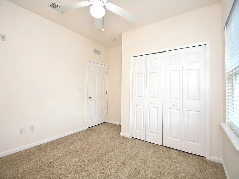 2211 Golden Lake Loop St — Photo 18
