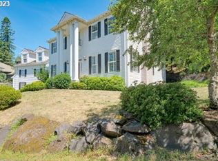 8431 NW Adams St, Portland, OR 97229