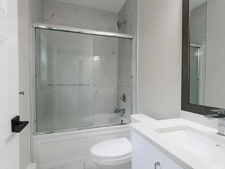 16792 18b Ave #1 — Photo 13