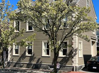 32 Lynde St #1, Salem, MA 01970