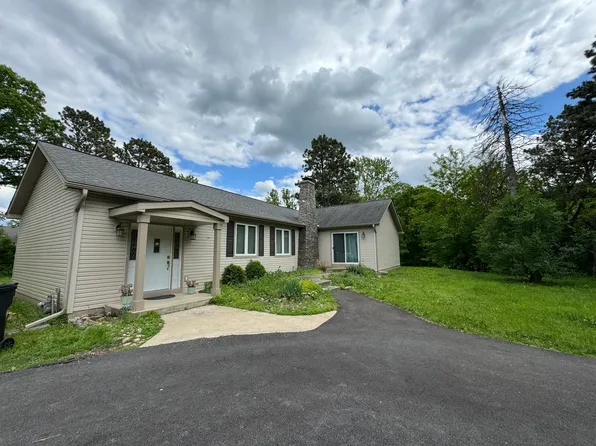 (undisclosed Address), Winfield, IL 60190