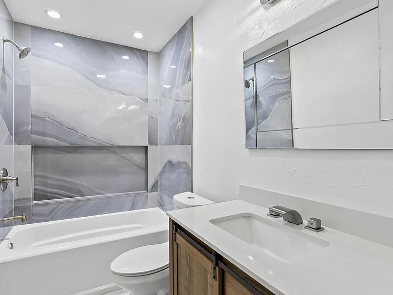 545 Oak Hill Dr — Photo 35